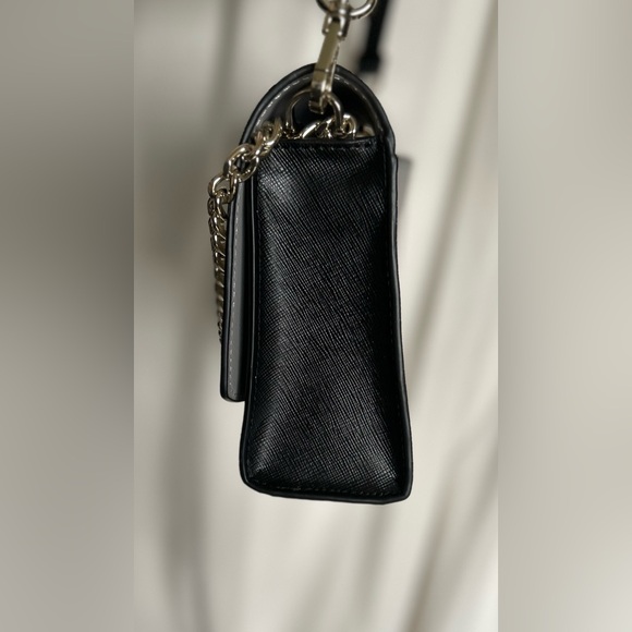 Like new! ♠️Kate Spade, like new Carson convertible crossbody. - Picture 3 of 8